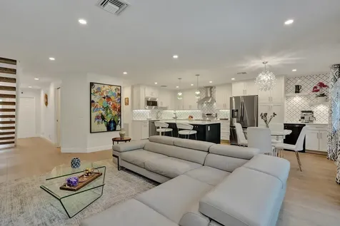 4921 Riverside Drive Coral Springs FL 33067