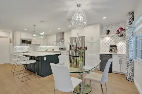 4921 Riverside Drive Coral Springs FL 33067