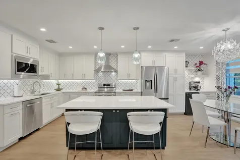 4921 Riverside Drive Coral Springs FL 33067