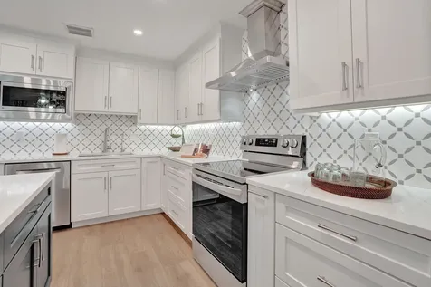 4921 Riverside Drive Coral Springs FL 33067