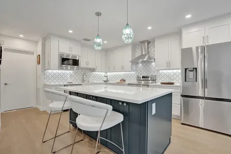4921 Riverside Drive Coral Springs FL 33067