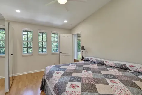 4921 Riverside Drive Coral Springs FL 33067