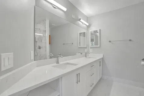 4921 Riverside Drive Coral Springs FL 33067