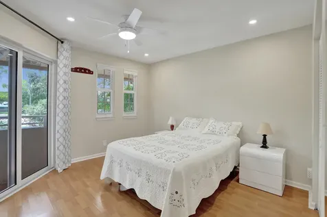4921 Riverside Drive Coral Springs FL 33067