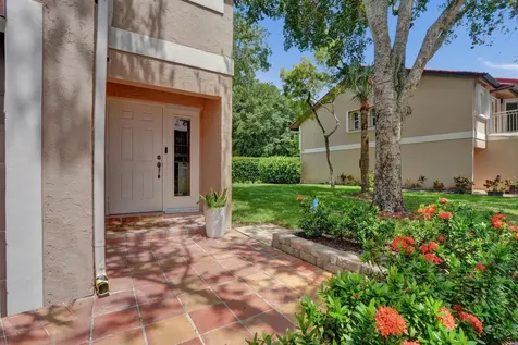 4921 Riverside Drive Coral Springs FL 33067