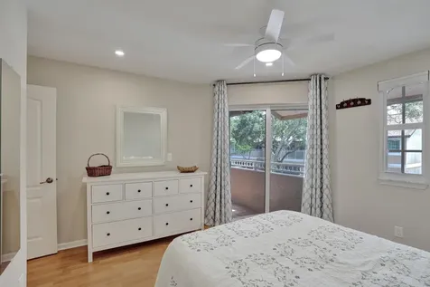 4921 Riverside Drive Coral Springs FL 33067