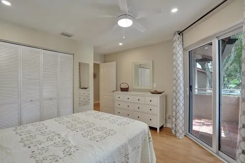 4921 Riverside Drive Coral Springs FL 33067