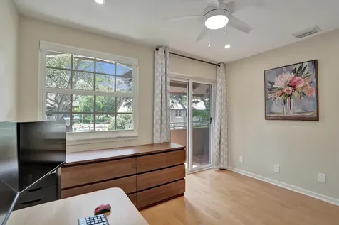4921 Riverside Drive Coral Springs FL 33067