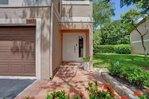 4921 Riverside Drive Coral Springs FL 33067