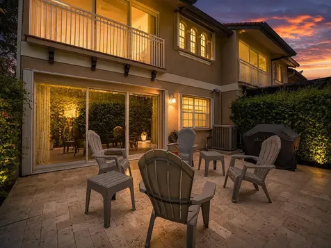 4921 Riverside Drive Coral Springs FL 33067