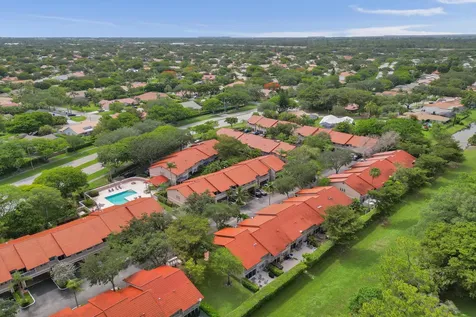 4921 Riverside Drive Coral Springs FL 33067