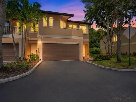 4921 Riverside Drive Coral Springs FL 33067