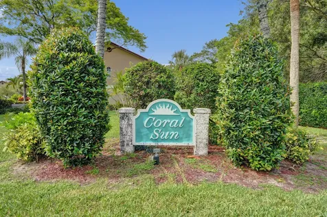 4921 Riverside Drive Coral Springs FL 33067