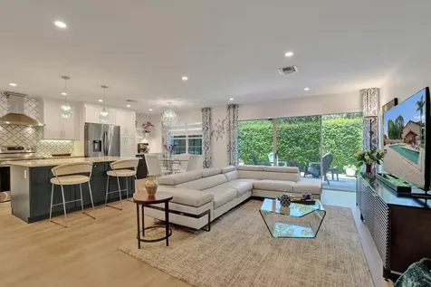 4921 Riverside Drive Coral Springs FL 33067