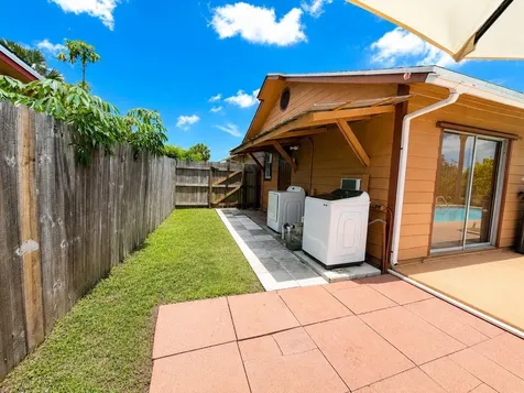 5202 El Claro Circle West Palm Beach FL 33415
