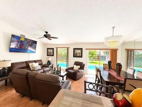 5202 El Claro Circle West Palm Beach FL 33415