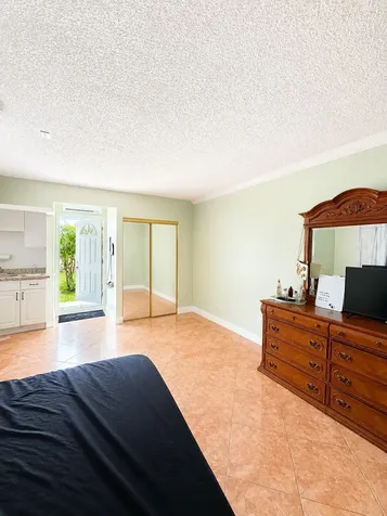 5202 El Claro Circle West Palm Beach FL 33415