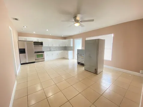 16 NE 9th Avenue Deerfield Beach FL 33441