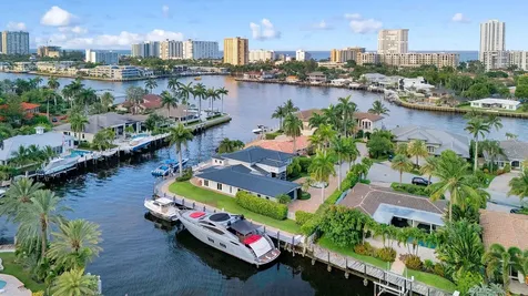 2593 SE 9th Street Pompano Beach FL 33062