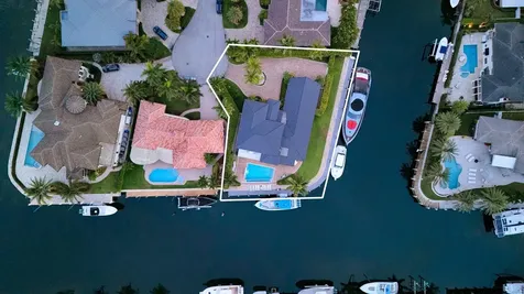 2593 SE 9th Street Pompano Beach FL 33062