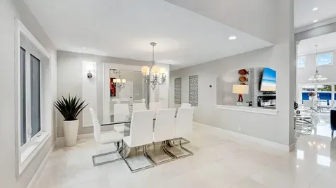 2593 SE 9th Street Pompano Beach FL 33062