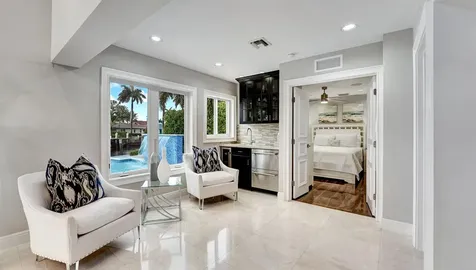 2593 SE 9th Street Pompano Beach FL 33062
