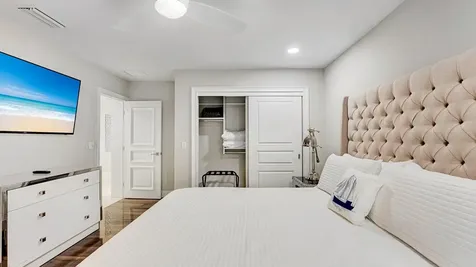 2593 SE 9th Street Pompano Beach FL 33062
