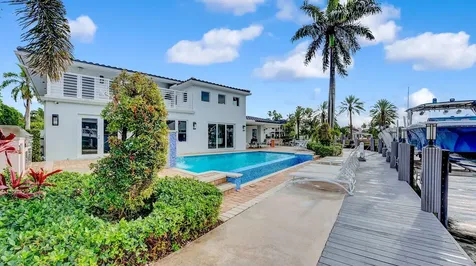 2593 SE 9th Street Pompano Beach FL 33062