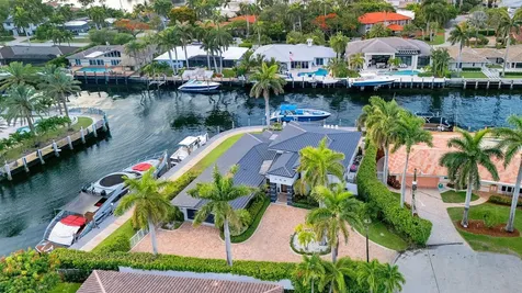 2593 SE 9th Street Pompano Beach FL 33062