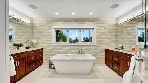 2593 SE 9th Street Pompano Beach FL 33062