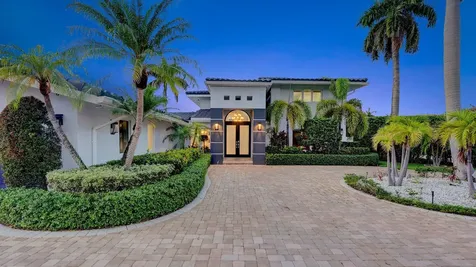 2593 SE 9th Street Pompano Beach FL 33062