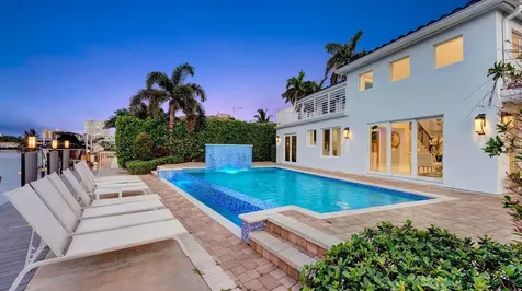 2593 SE 9th Street Pompano Beach FL 33062