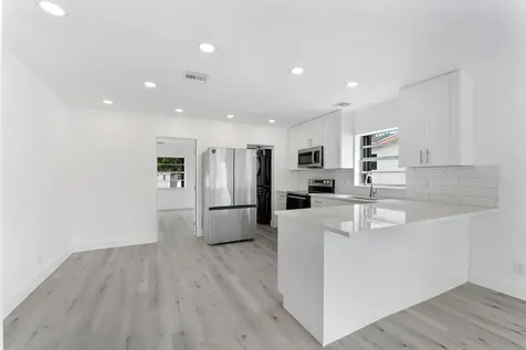 488 NW 2nd Terrace Deerfield Beach FL 33441