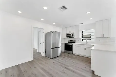 488 NW 2nd Terrace Deerfield Beach FL 33441