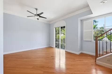 542 NE 7th Avenue Fort Lauderdale FL 33301