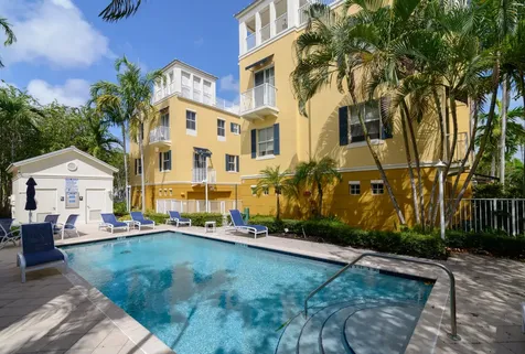 542 NE 7th Avenue Fort Lauderdale FL 33301