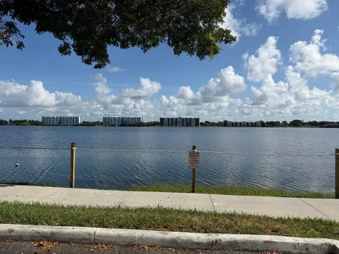 118 Lake Emerald Drive Oakland Park FL 33309