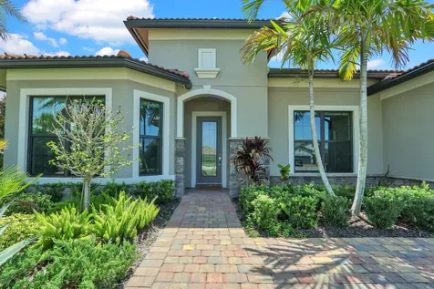 9242 Balsamo Drive Palm Beach Gardens FL 33412