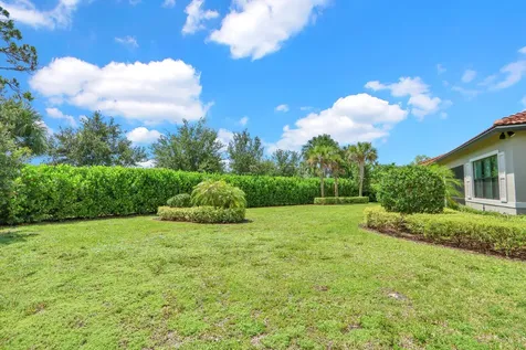 9242 Balsamo Drive Palm Beach Gardens FL 33412