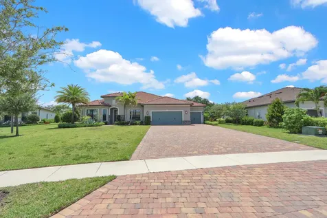 9242 Balsamo Drive Palm Beach Gardens FL 33412