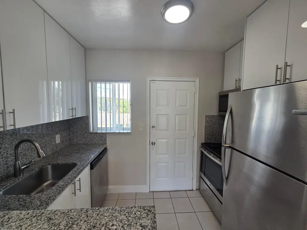 701 NE 16th Avenue Fort Lauderdale FL 33304