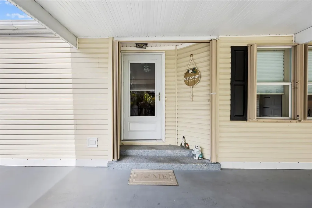2872 Eagle's Nest Way Port St Lucie FL 34952