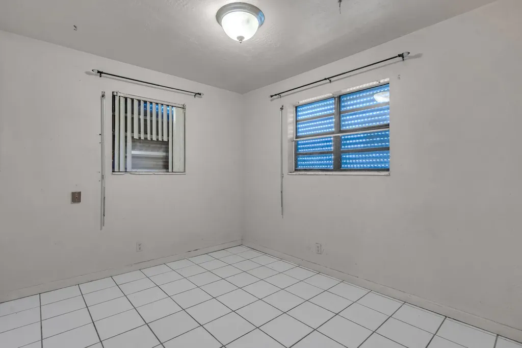 7831 NW 30th Street Hollywood FL 33024