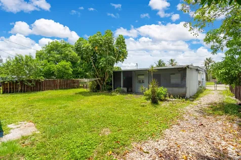 7831 NW 30th Street Hollywood FL 33024