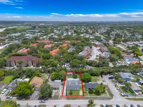7831 NW 30th Street Hollywood FL 33024