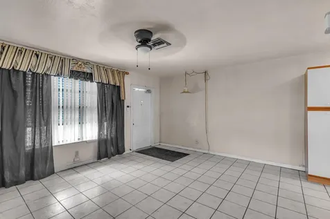 7831 NW 30th Street Hollywood FL 33024