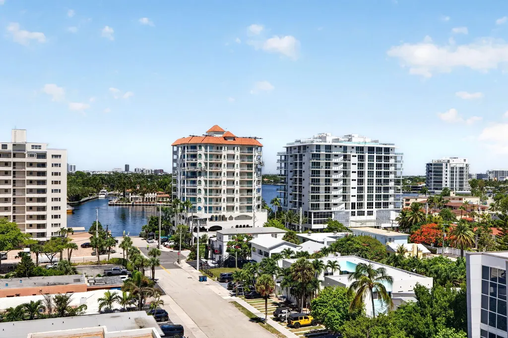 209 N Fort Lauderdale Beach Boulevard N Fort Lauderdale FL 33304