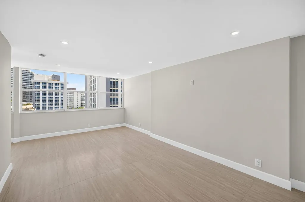 209 N Fort Lauderdale Beach Boulevard N Fort Lauderdale FL 33304