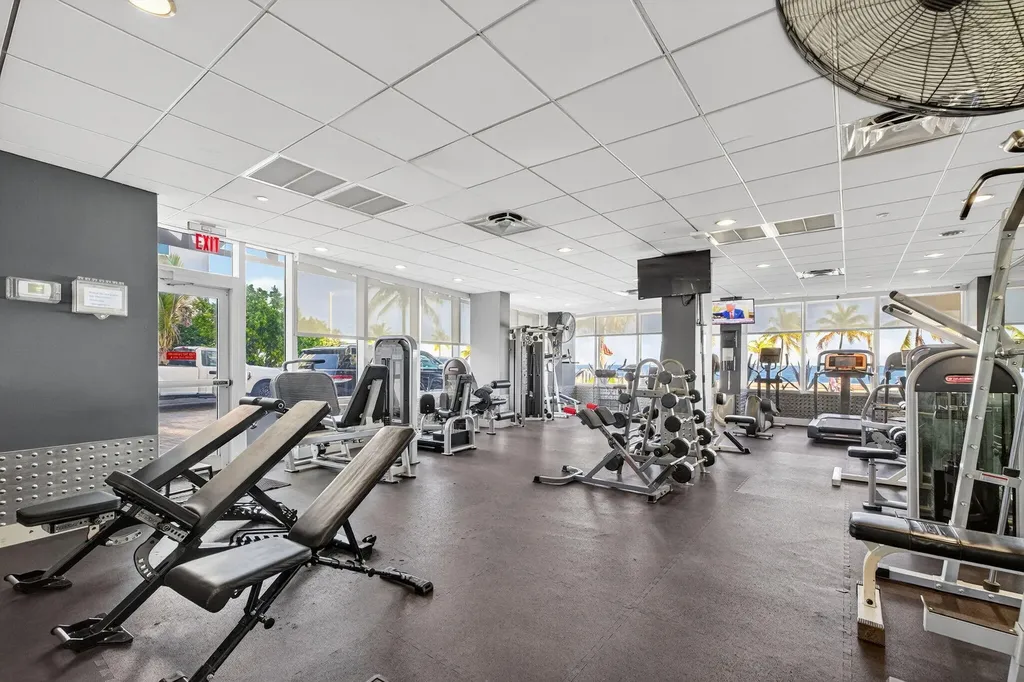 209 N Fort Lauderdale Beach Boulevard N Fort Lauderdale FL 33304