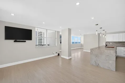 209 N Fort Lauderdale Beach Boulevard N Fort Lauderdale FL 33304